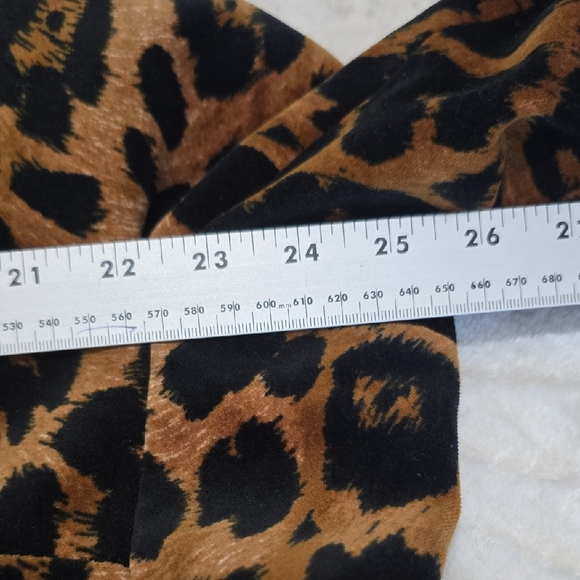 Talbots LINDA EVANGELISTA campaign Animal Print Coat - Picture 11 of 17